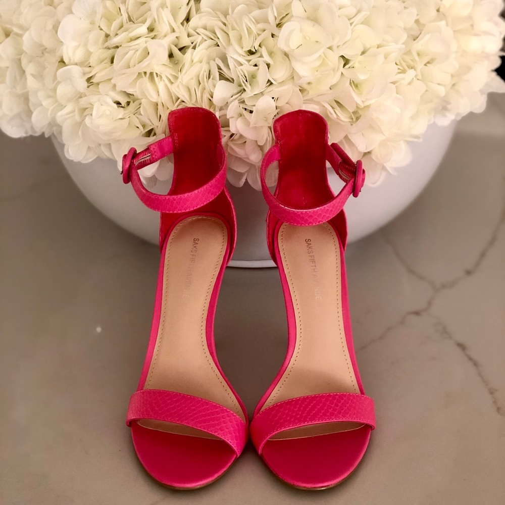 Brand new open toe heels 💗